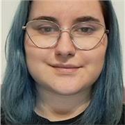 Ragazza diplomata in Istituto Alberghiero pasticceria, impartisce ripetizioni di inglese a studenti delle medie/elementari